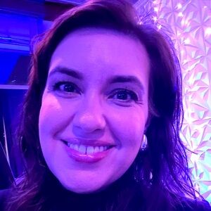 Meet your Posher, Angela